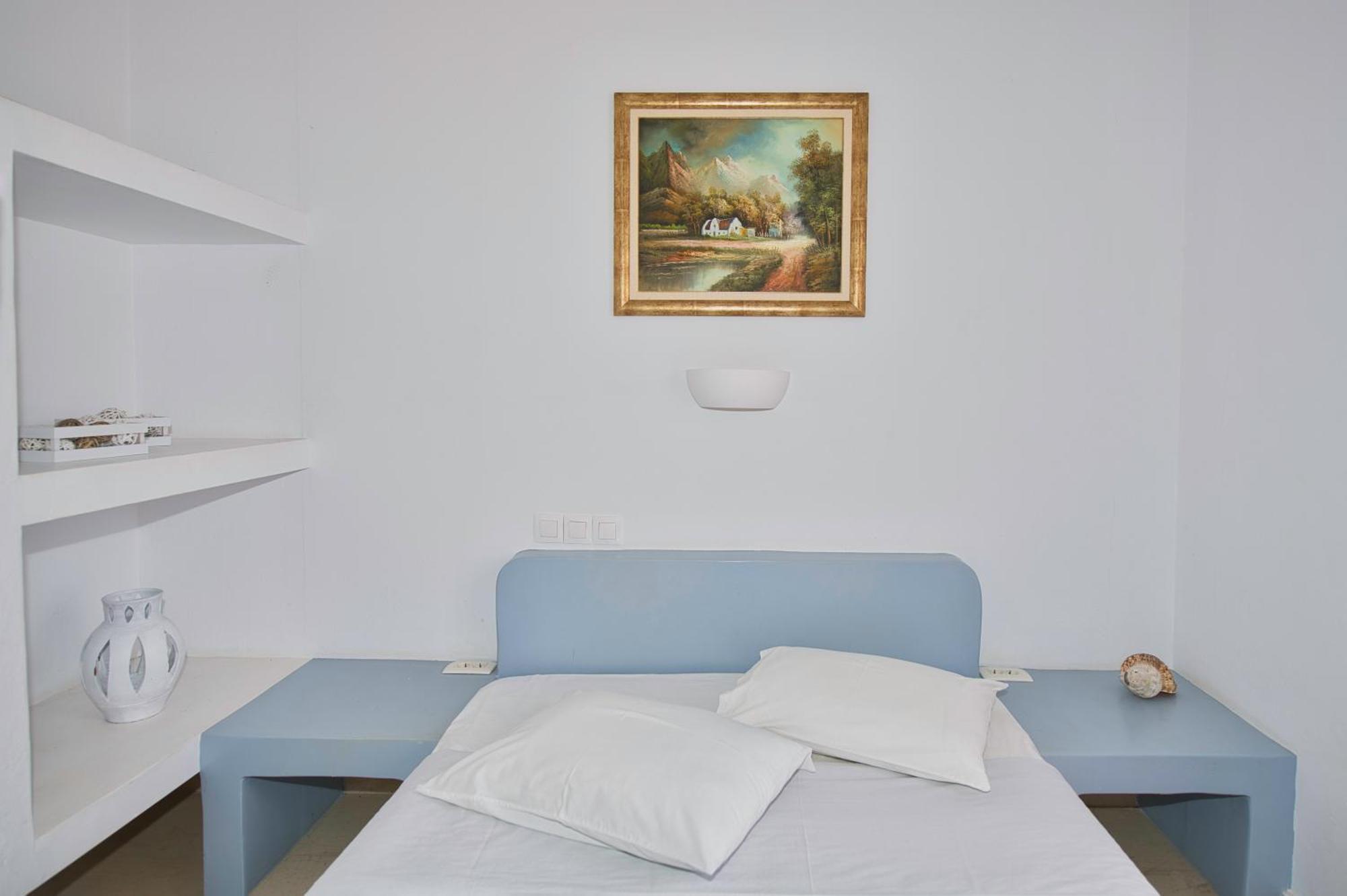 Kamári Ira Apartments מראה חיצוני תמונה