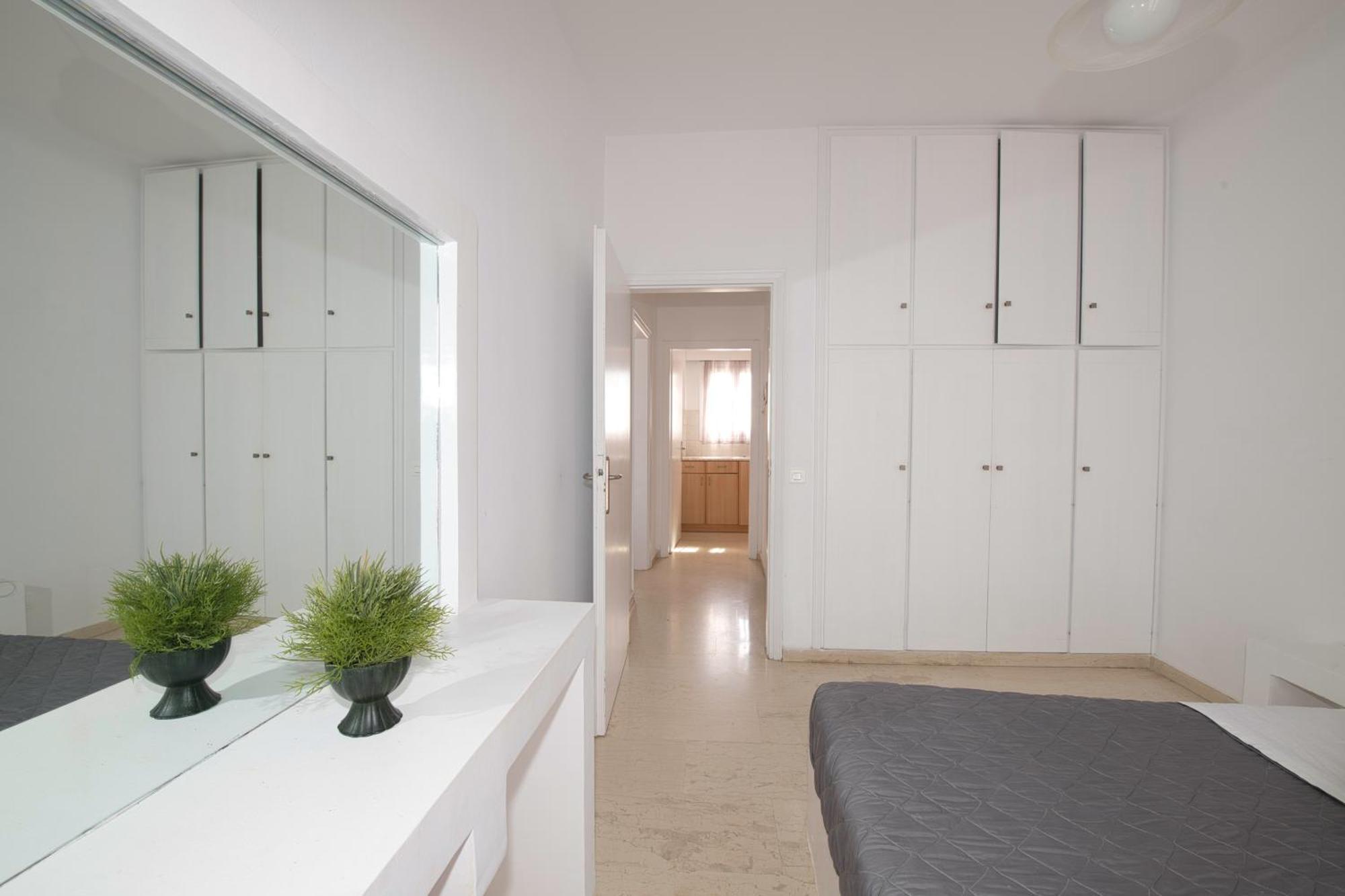 Kamári Ira Apartments מראה חיצוני תמונה